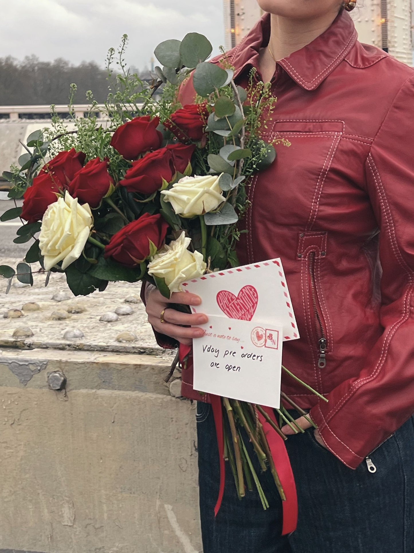 Valentine's Heart Classic Roses - Bloom Notes